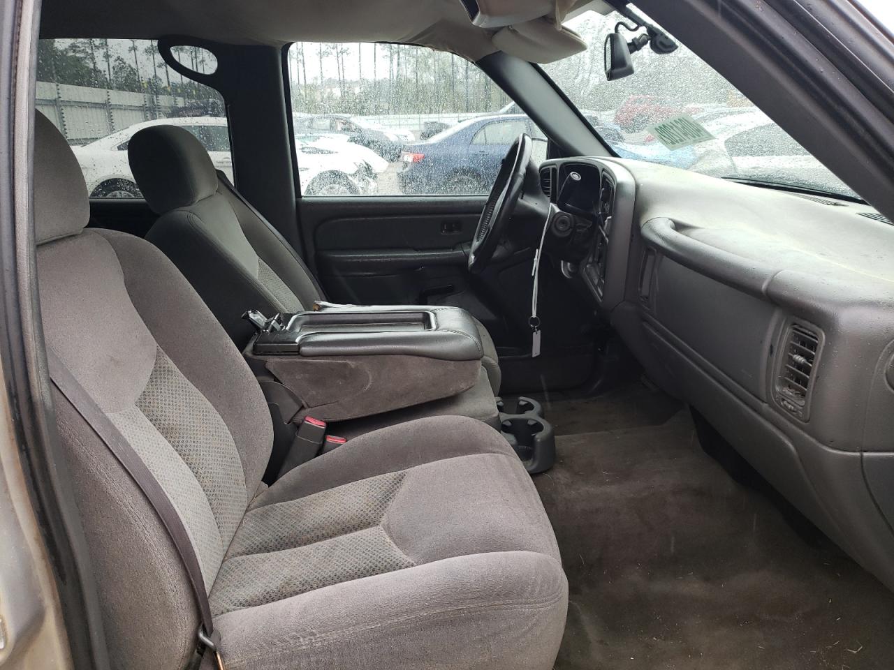 Photo 5 from auction – 2005 CHEVROLET SILVRDO LT with VIN 2GCEC13TX51174503