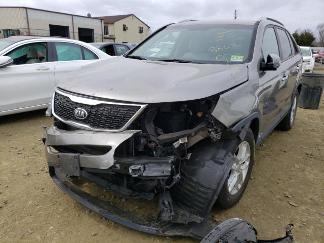 Photo 2 from auction – 2015 KIA SORENTO LX with VIN 5XYKTCA65FG558367