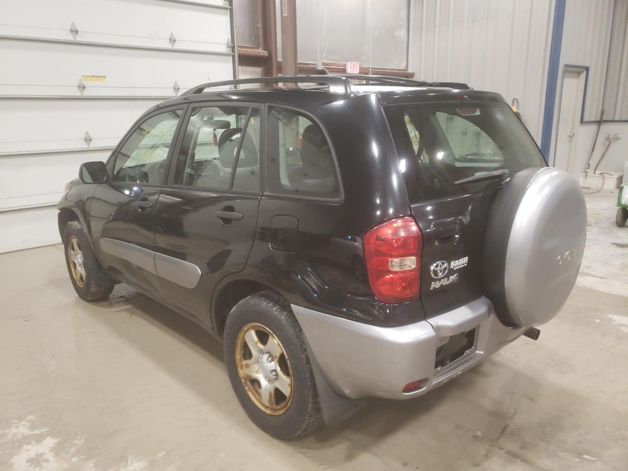 Photo 3 from auction – 2005 TOYOTA RAV4 with VIN JTEHD20V150038984