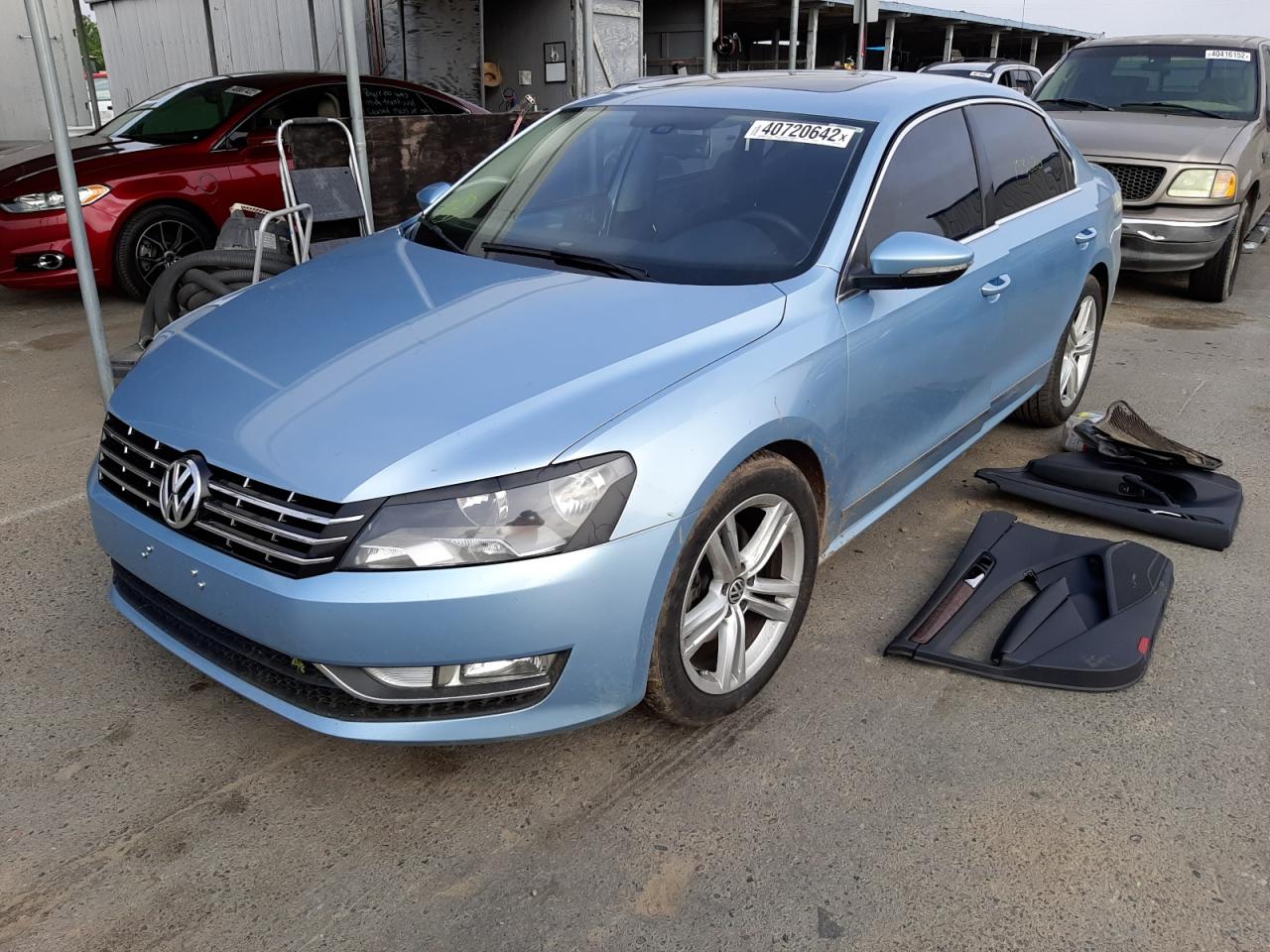 Photo 2 from auction – 2013 VOLKSWAGEN PASSAT SEL with VIN 1VWCN7A30DC017172