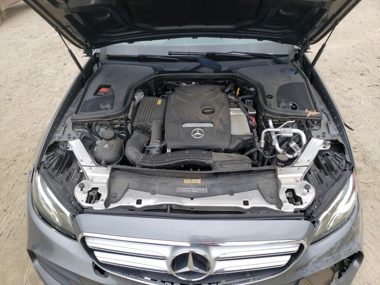 Photo 7 from auction – 2017 MERCEDES-BENZ E 300 with VIN WDDZF4JB6HA056985