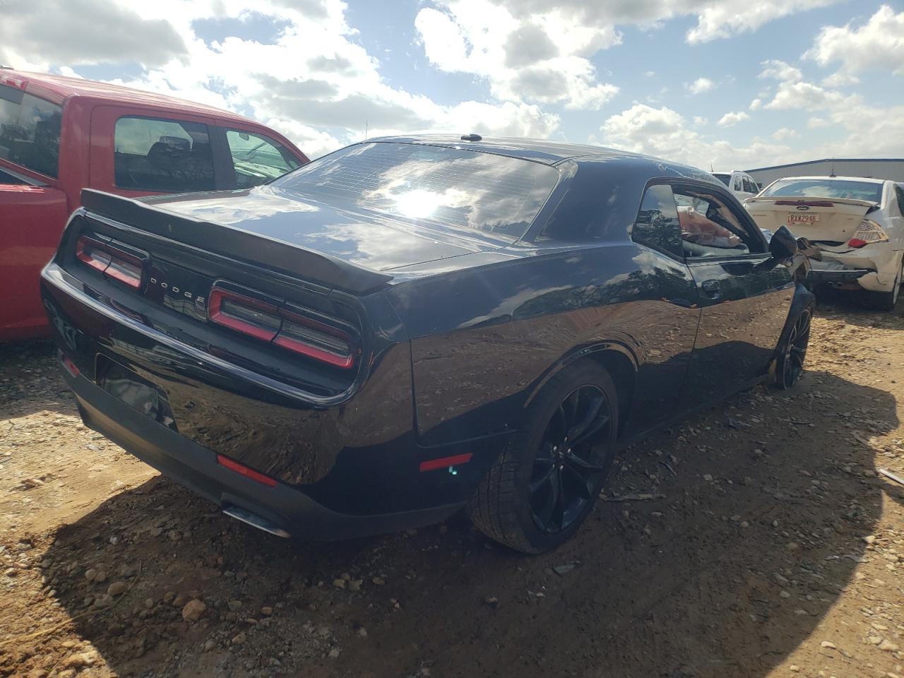 Photo 4 from auction – 2018 DODGE CHALLENGER with VIN 2C3CDZAG1JH172606