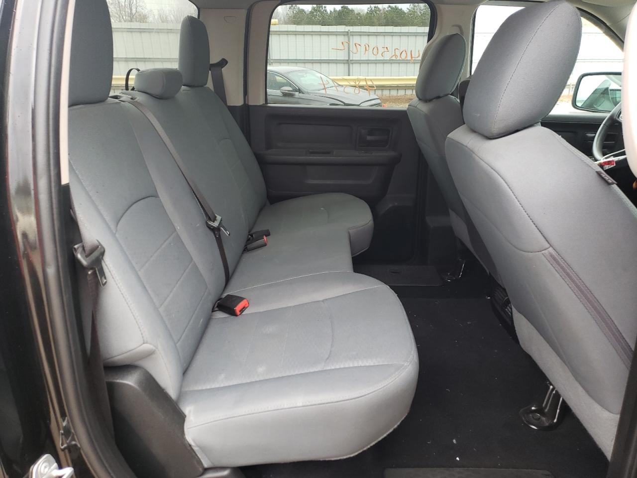 Фото 6 с аукциона – 2018 RAM 1500 ST с VIN 3C6RR7KT7JG264740