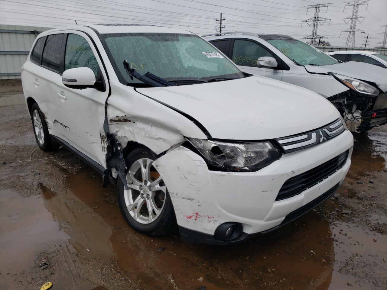 MITSUBISHI OUTLANDER 2014 with VIN JA4AD3A36EZ012945 - Photo from auction