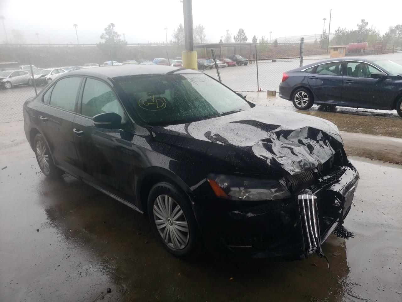 VOLKSWAGEN PASSAT S 2015 with VIN 1VWAT7A37FC054400 - Photo from auction