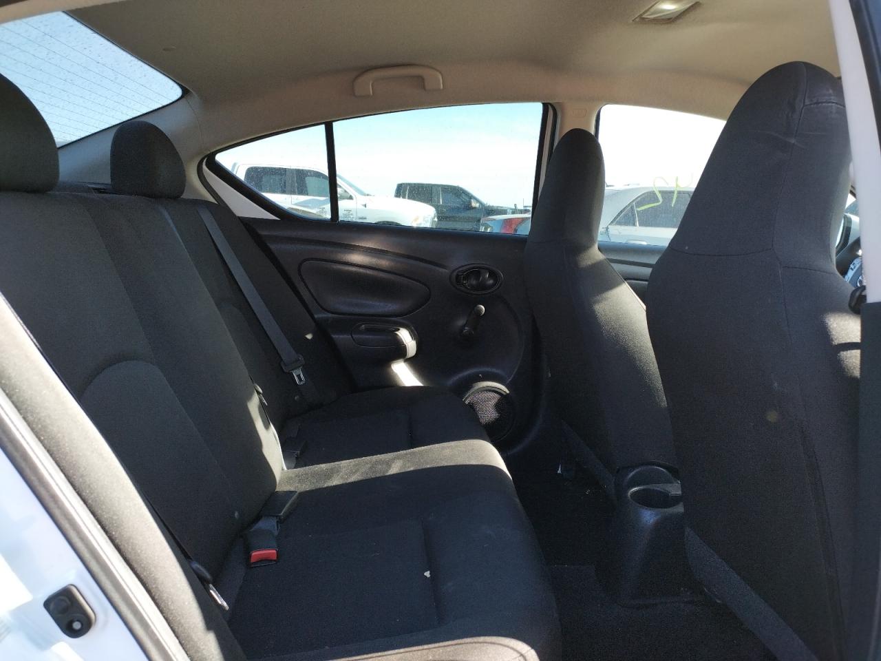 Photo 6 from auction – 2017 NISSAN VERSA S with VIN 3N1CN7AP3HL855036