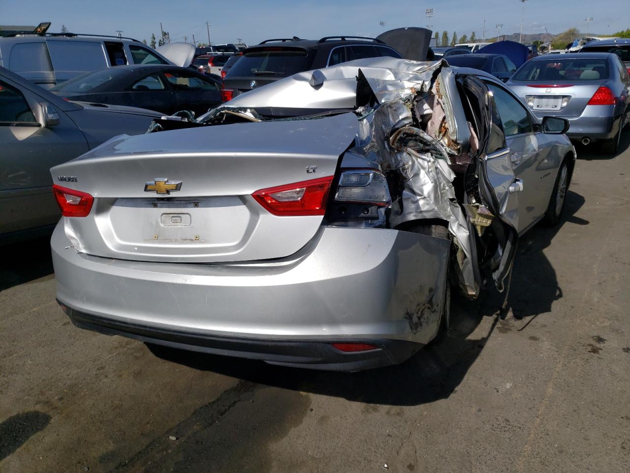 Photo 4 from auction – 2016 CHEVROLET MALIBU LT with VIN 1G1ZE5ST1GF250585
