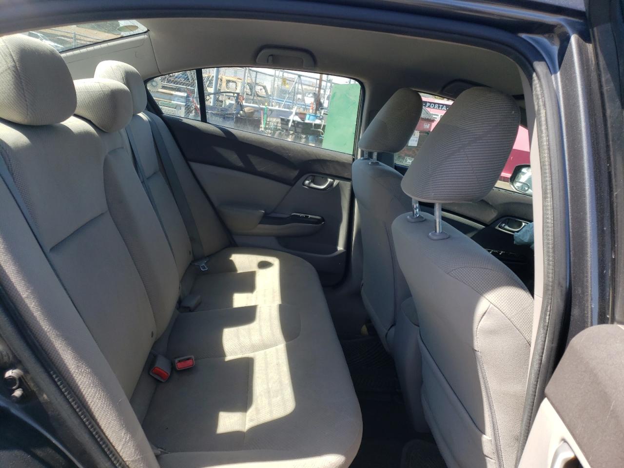 Photo 6 from auction – 2012 HONDA CIVIC LX with VIN 2HGFB2F55CH611646
