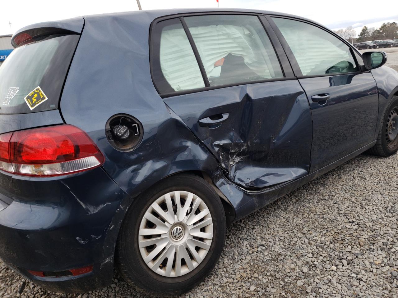 Photo 9 from auction – 2011 VOLKSWAGEN GOLF with VIN WVWDA7AJ7BW033639