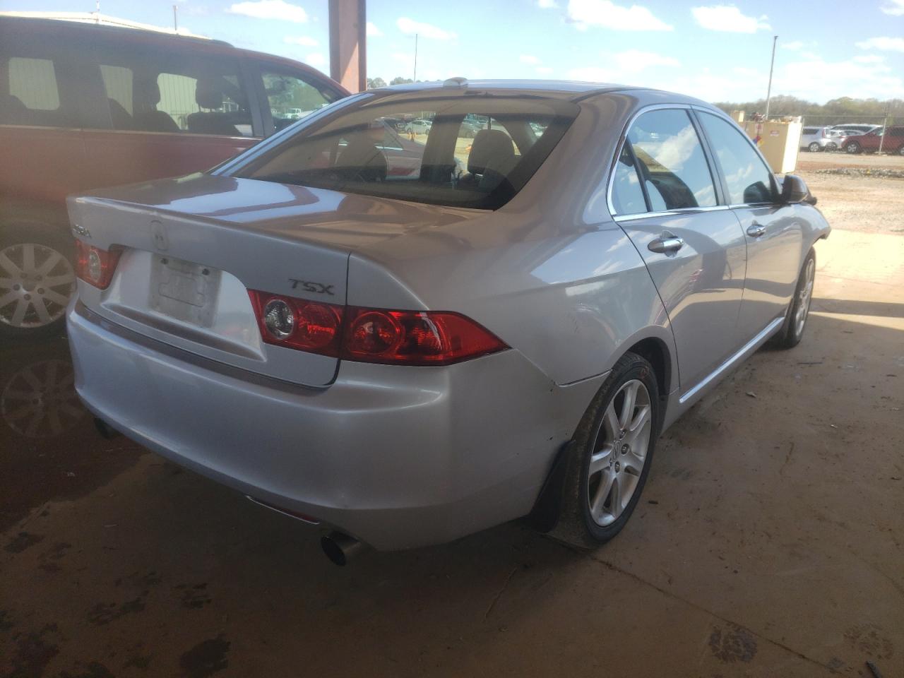 Photo 4 from auction – 2005 ACURA TSX with VIN JH4CL96805C024549