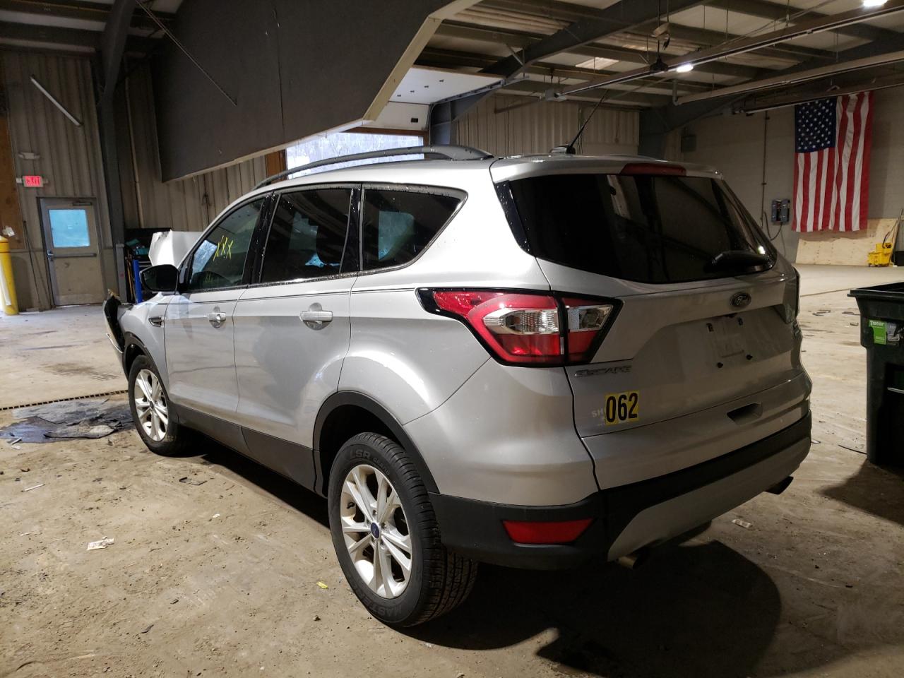 Photo 3 from auction – 2018 FORD ESCAPE SE with VIN 1FMCU9GD3JUA62030