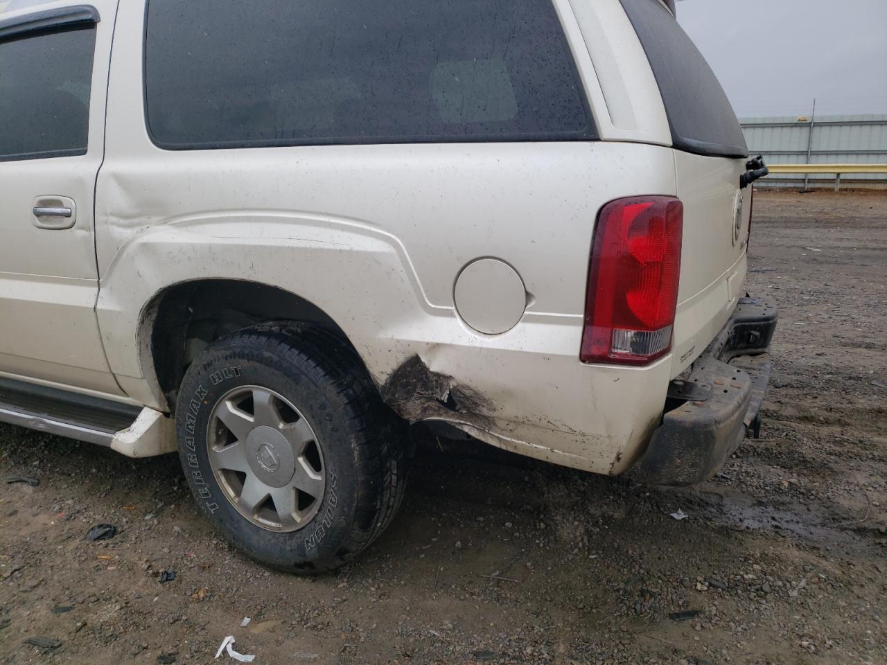 Photo 9 from auction – 2004 CADILLAC ESCALADE E with VIN 3GYFK66N64G226436