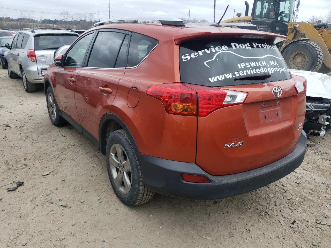Photo 3 from auction – 2015 TOYOTA RAV4 XLE with VIN JTMRFREV4FD116950