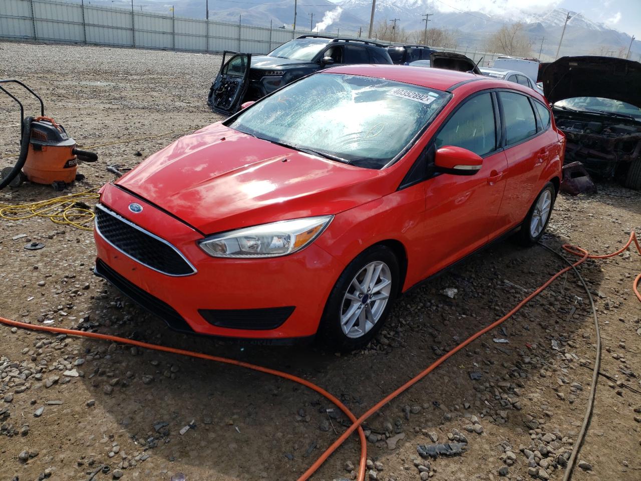 Photo 2 from auction – 2015 FORD FOCUS SE with VIN 1FADP3K28FL202238