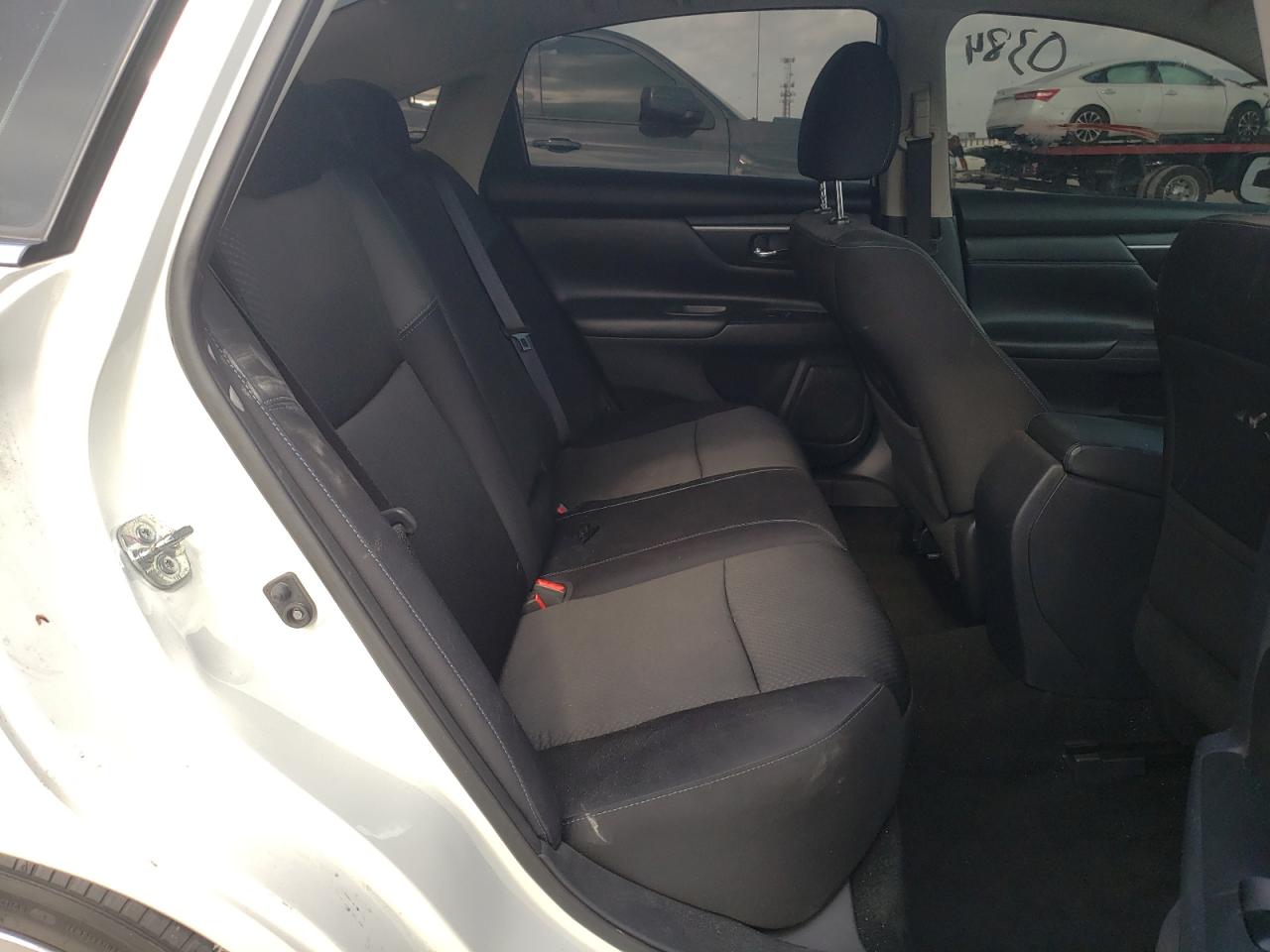 Photo 6 from auction – 2017 NISSAN ALTIMA 2.5 with VIN 1N4AL3AP7HC160384