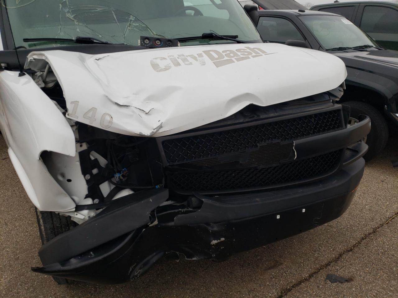 Photo 9 from auction – 2019 CHEVROLET EXPRESS G2 with VIN 1GCWGAFP7K1301121