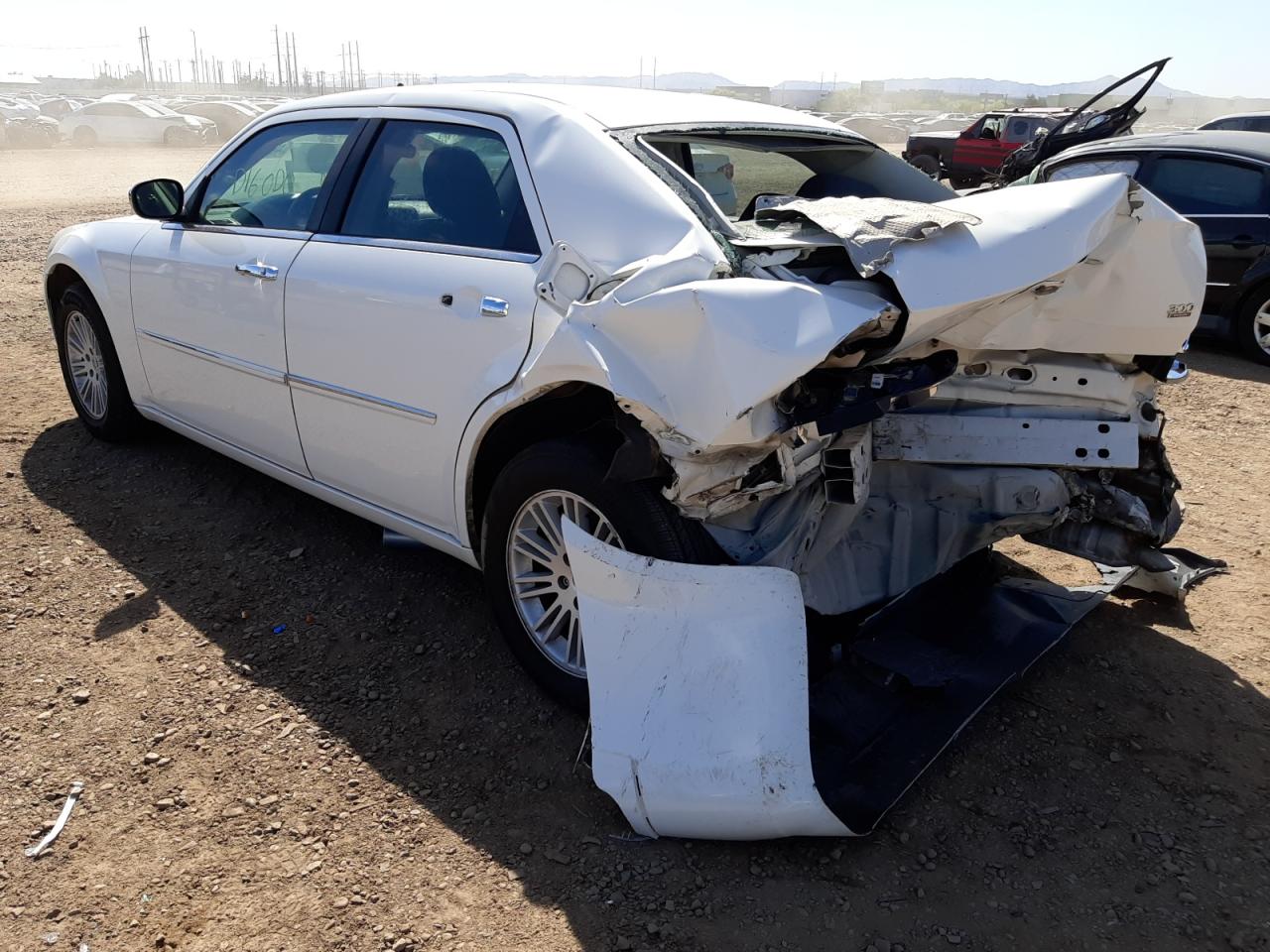Zdjęcie 3 z aukcji – 2010 CHRYSLER 300 TOURIN z VIN 2C3CA4CD0AH199035