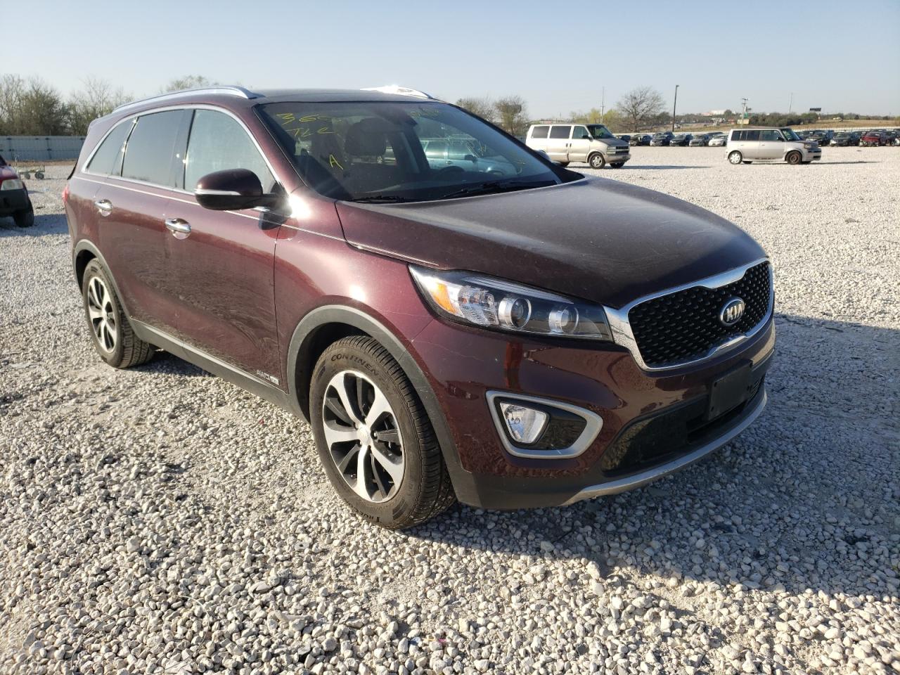 KIA SORENTO EX 2018 with VIN 5XYPHDA56JG430491 - Photo from auction
