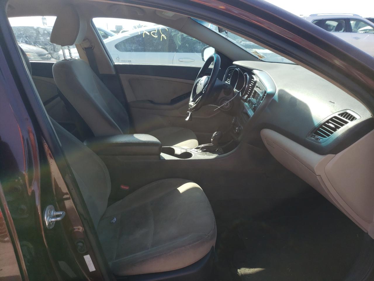 Photo 5 from auction – 2013 KIA OPTIMA LX with VIN 5XXGM4A70DG094679