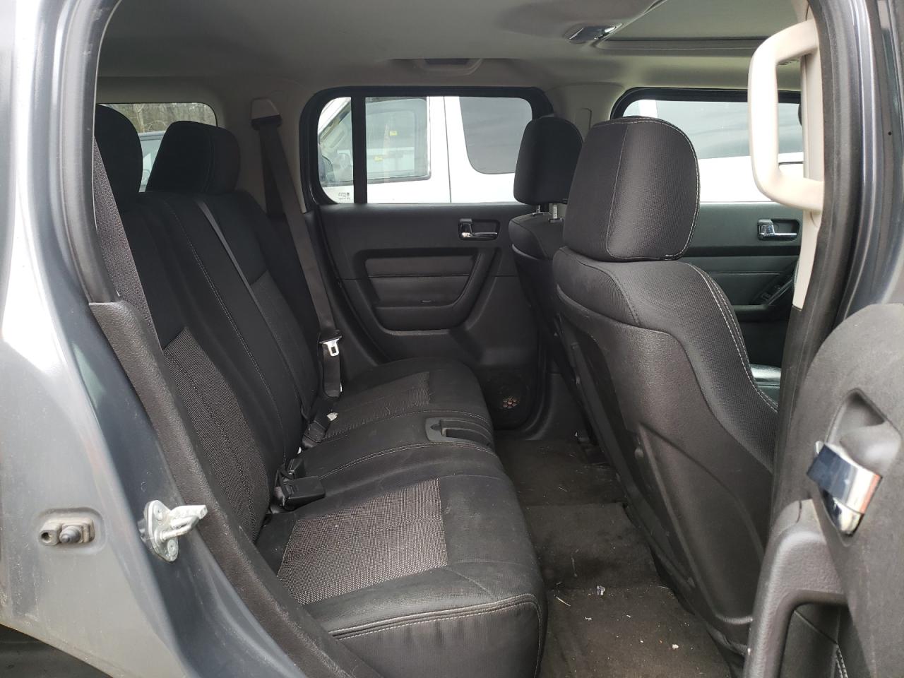 Photo 6 from auction – 2008 HUMMER H3 with VIN 5GTEN13E688113414