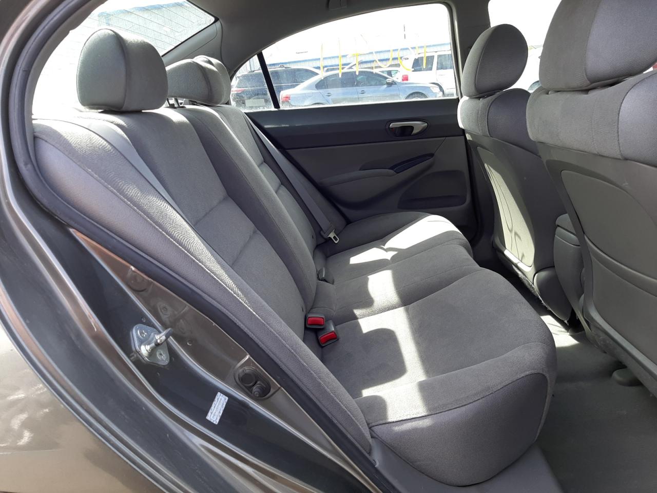 Photo 6 from auction – 2007 HONDA CIVIC LX with VIN 2HGFA165X7H504949