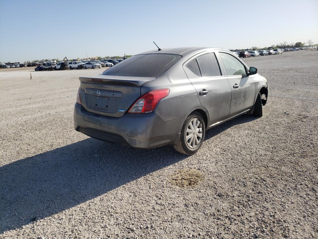 Photo 4 from auction – 2016 NISSAN VERSA S with VIN 3N1CN7AP2GL837089