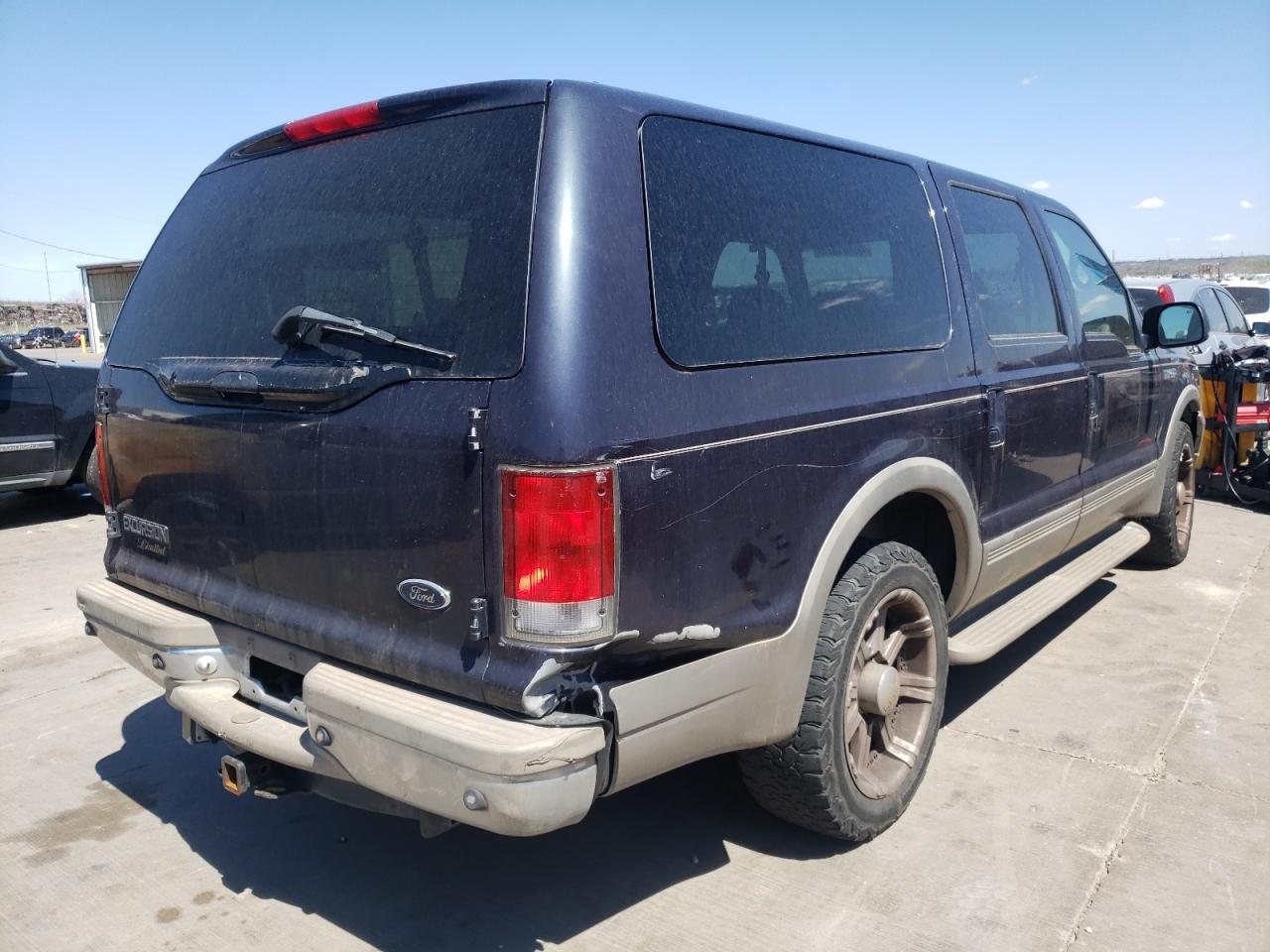 Photo 4 from auction – 2000 FORD EXCURSION with VIN 1FMNU42S4YED24661