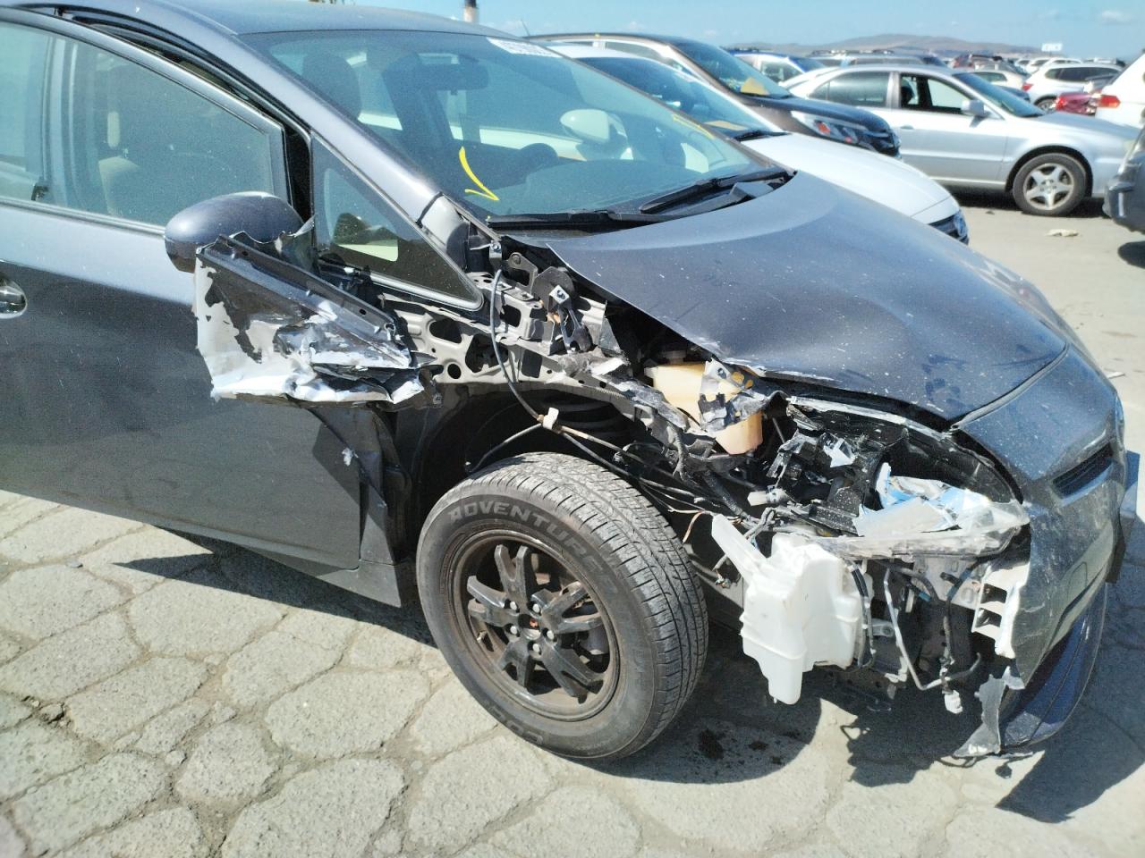 Photo 9 from auction – 2014 TOYOTA PRIUS with VIN JTDKN3DU9E1758736