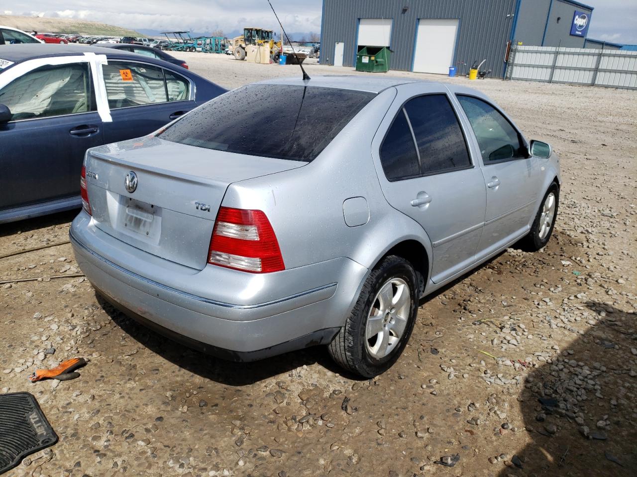 Photo 4 from auction – 2005 VOLKSWAGEN JETTA GLS with VIN 3VWSR69M85M018495