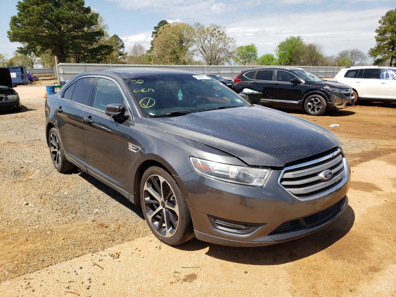 FORD TAURUS SEL 2015 with VIN 1FAHP2E83FG177561 - Photo from auction