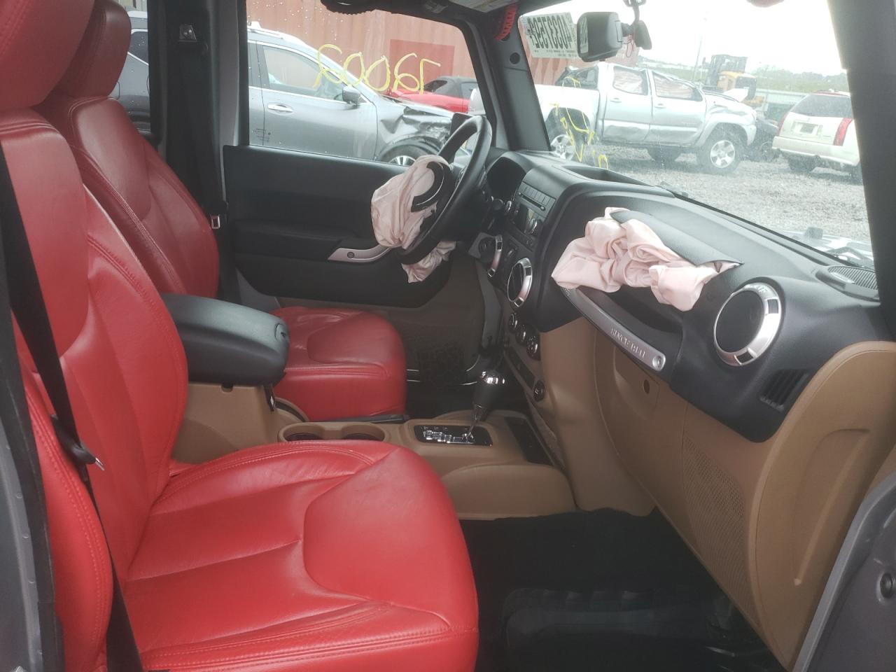 Photo 5 from auction – 2017 JEEP WRANGLER U with VIN 1C4BJWFG4HL590968