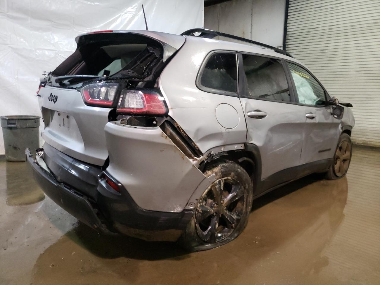 Photo 4 from auction – 2019 JEEP CHEROKEE L with VIN 1C4PJMLB2KD464435