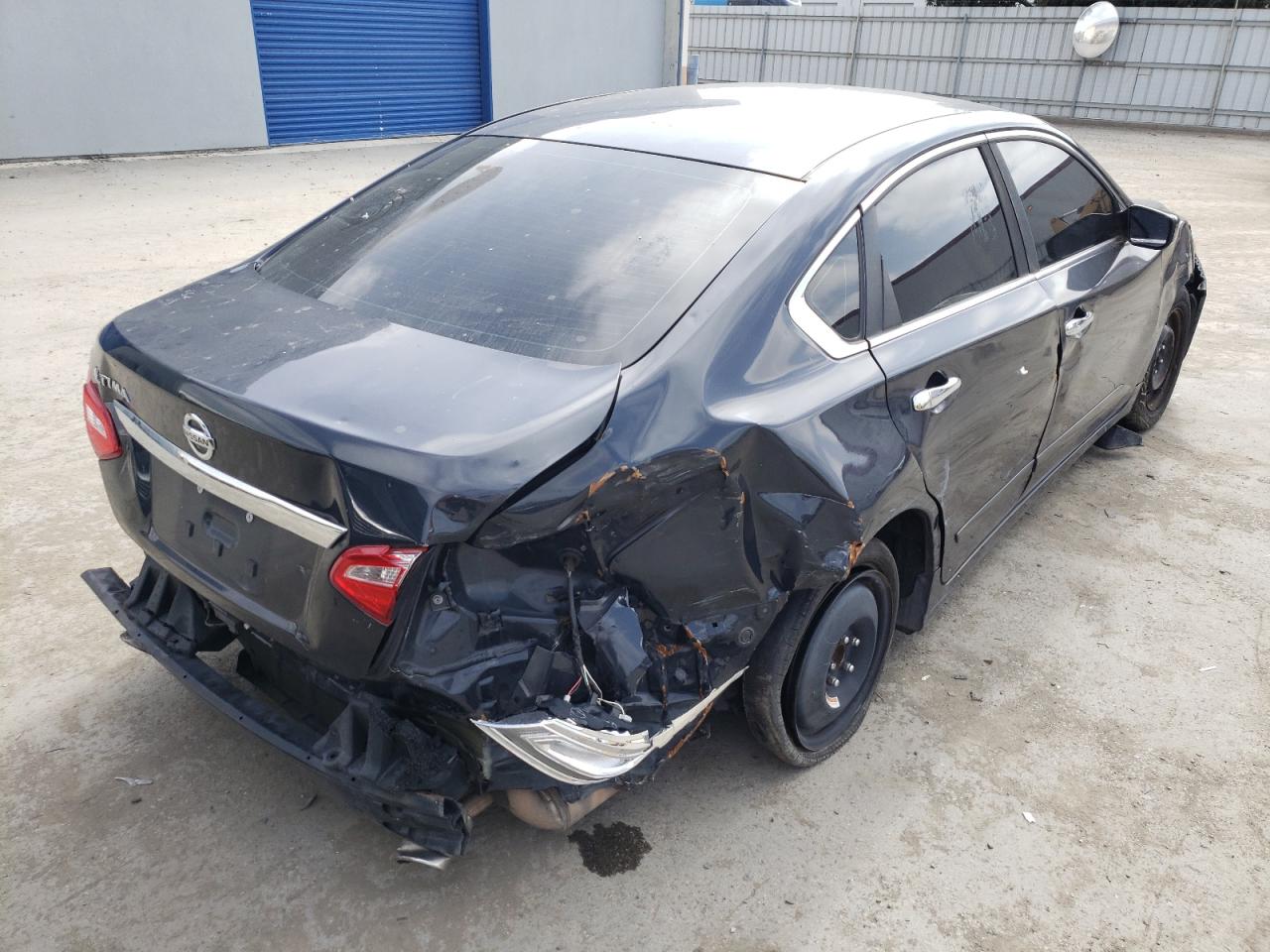 Photo 4 from auction – 2016 NISSAN ALTIMA 2.5 with VIN 1N4AL3AP7GN344940