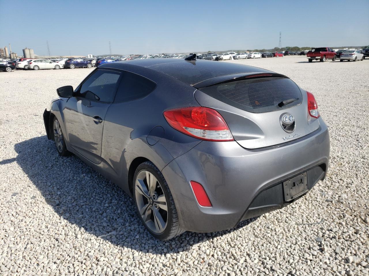 Photo 3 from auction – 2016 HYUNDAI VELOSTER with VIN KMHTC6AD8GU250593