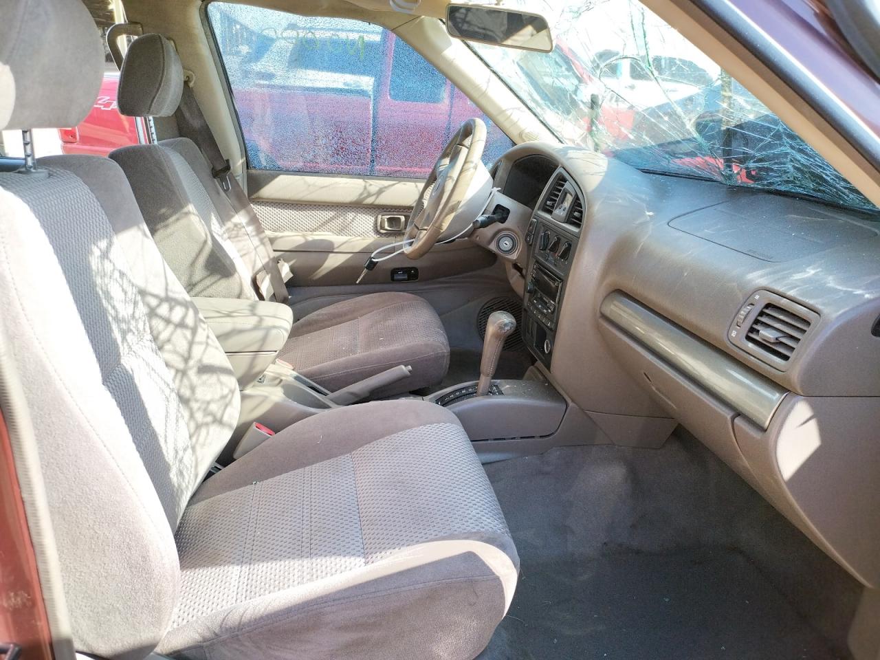 Photo 5 from auction – 2004 NISSAN PATHFINDER with VIN JN8DR09X54W805216