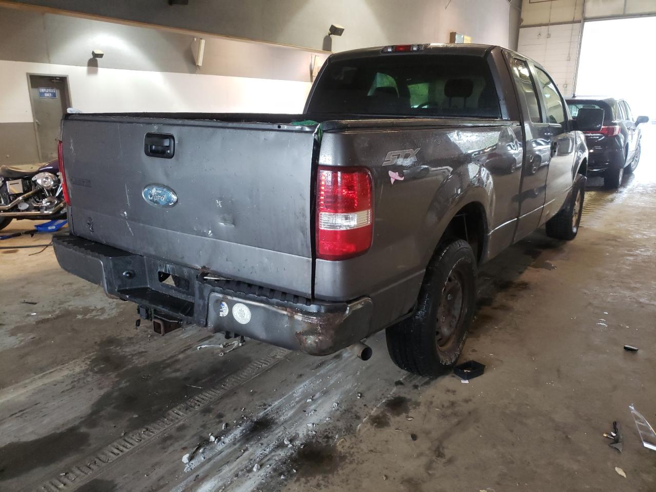 Photo 4 from auction – 2006 FORD F150 with VIN 1FTRX14W56KD93725