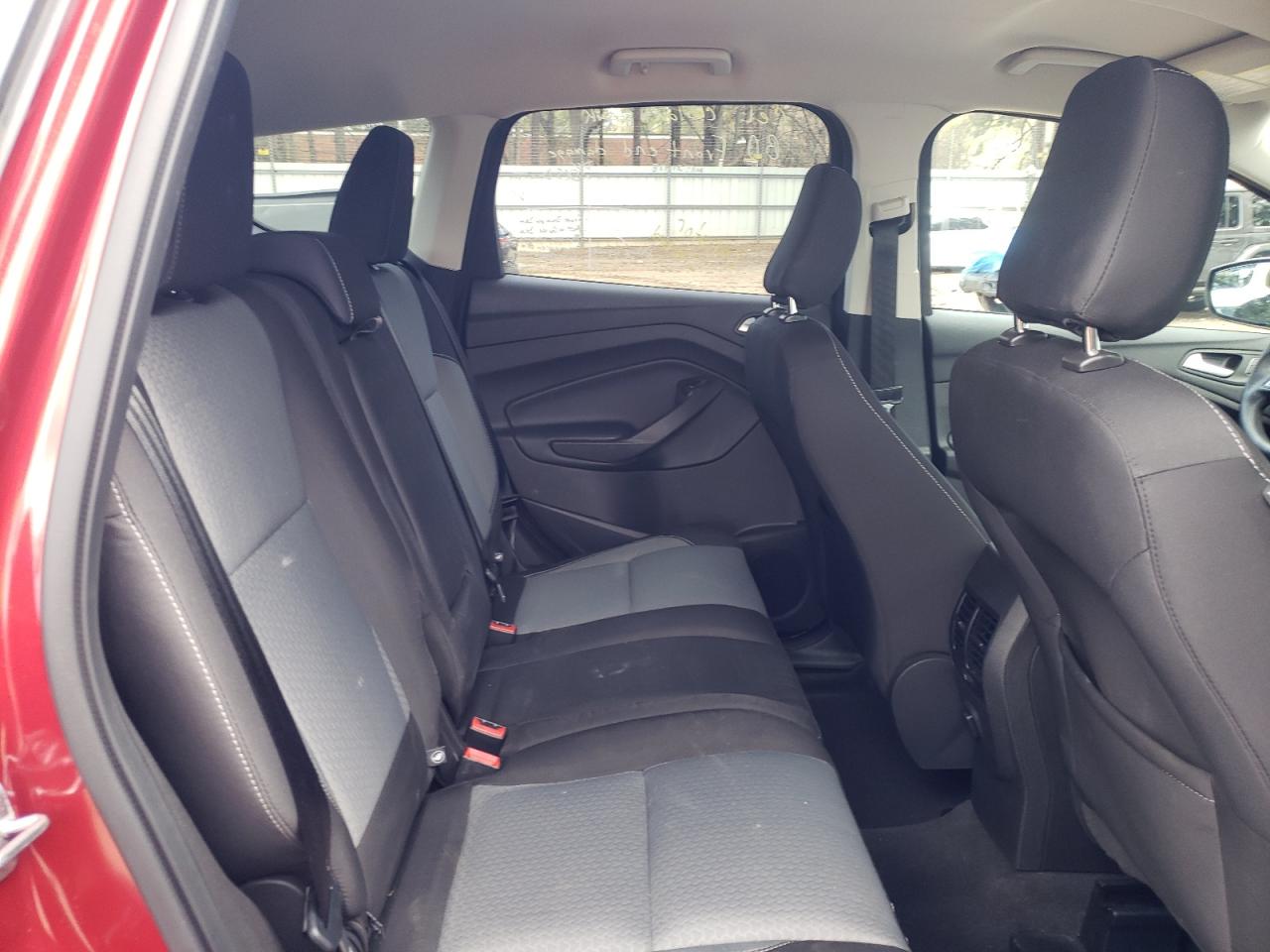 Photo 6 from auction – 2018 FORD ESCAPE SE with VIN 1FMCU9GD4JUB82774
