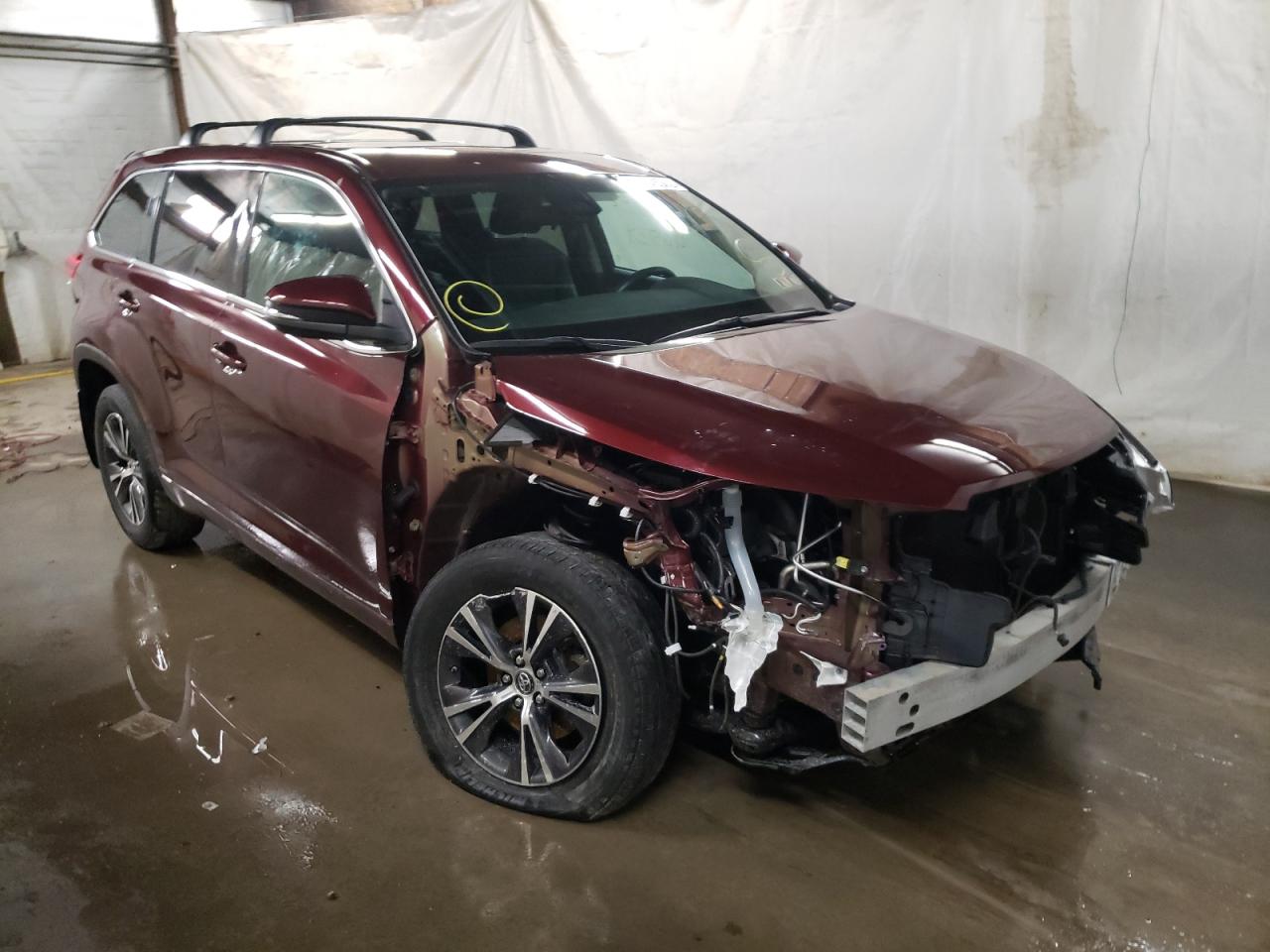 TOYOTA HIGHLANDER 2017 with VIN 5TDBZRFH4HS482691 - Photo from auction