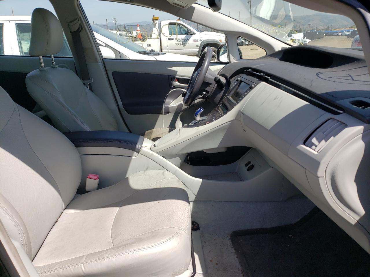 Photo 5 from auction – 2010 TOYOTA PRIUS with VIN JTDKN3DU3A0112477