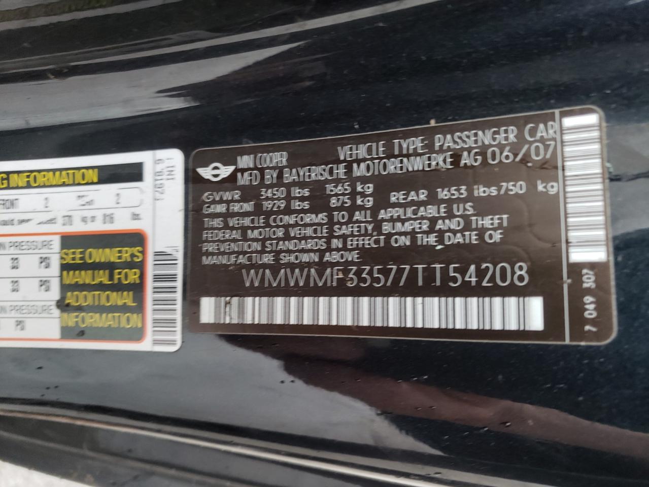 Photo 10 from auction – 2007 MINI COOPER with VIN WMWMF33577TT54208