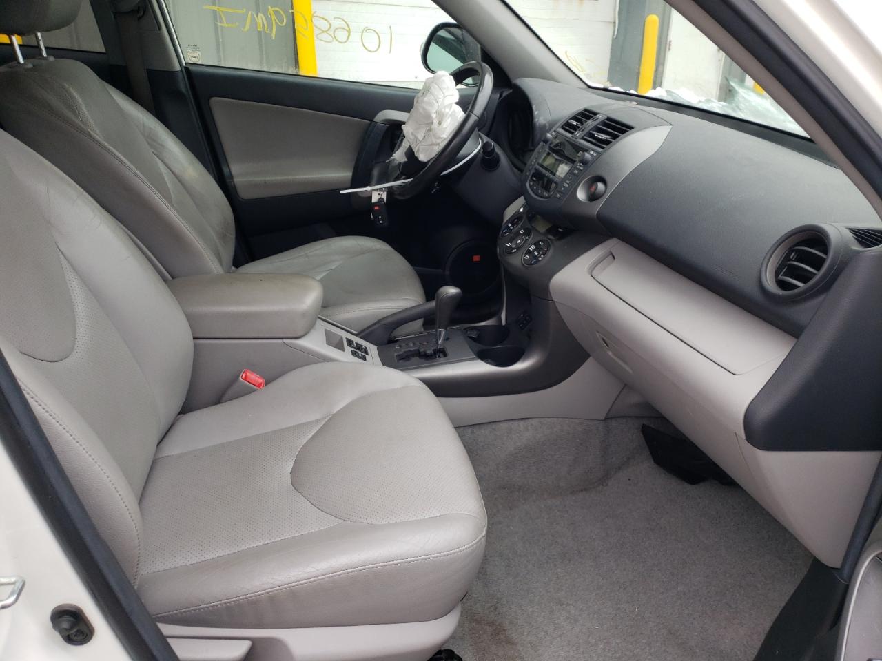 Photo 5 from auction – 2010 TOYOTA RAV4 LIMIT with VIN 2T3DK4DV4AW024632