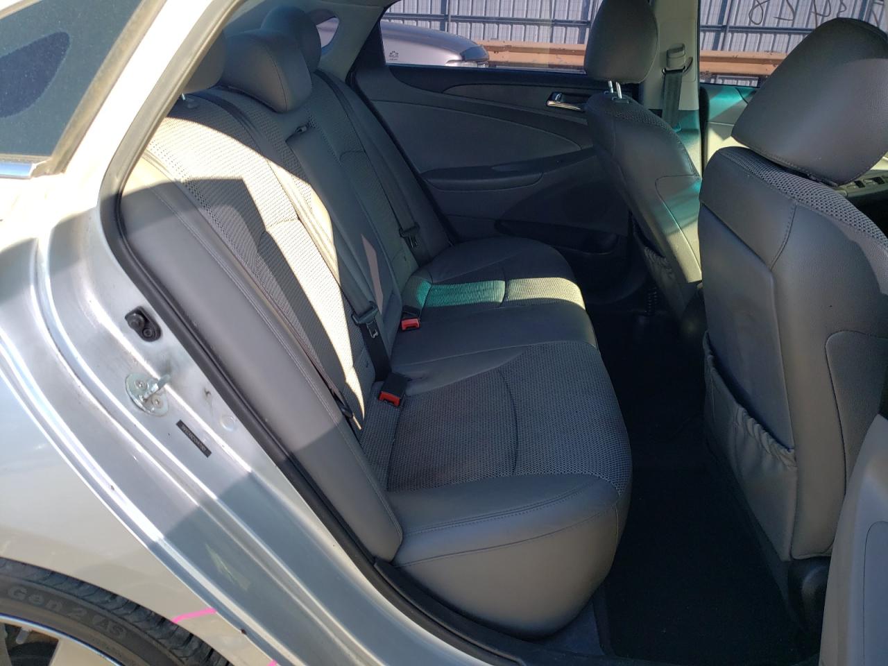 Photo 6 from auction – 2012 HYUNDAI SONATA SE with VIN 5NPEC4AC2CH471801
