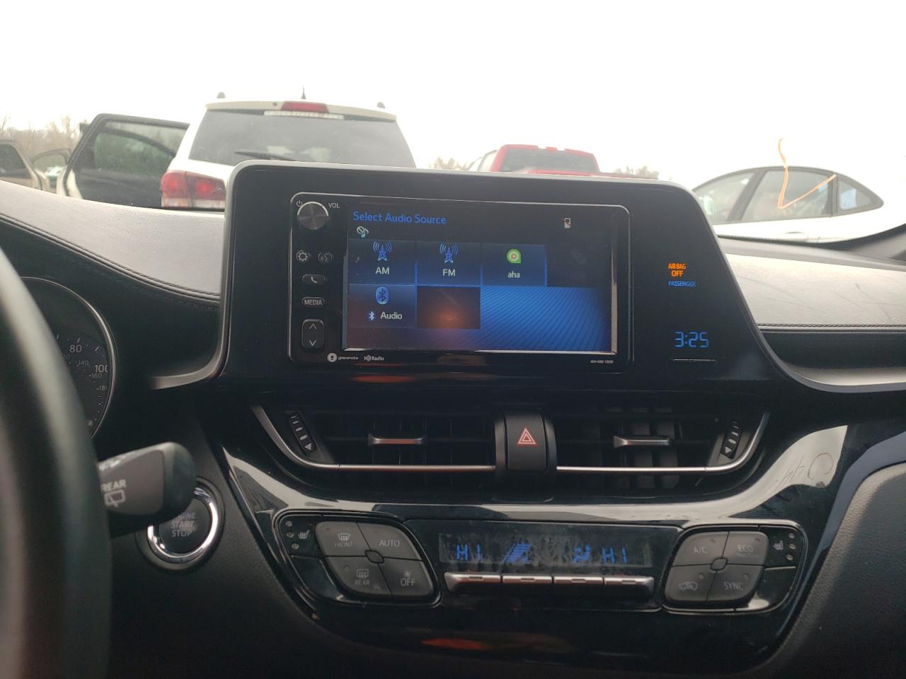 Photo 9 from auction – 2018 TOYOTA C-HR XLE with VIN NMTKHMBX9JR044367