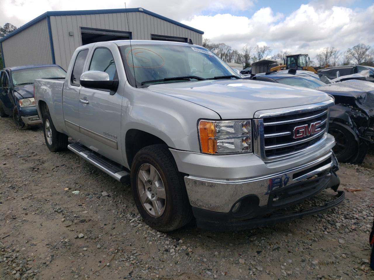 GMC SIERRA C15 2012 with VIN 1GTR1VE00CZ294431 - Photo from auction