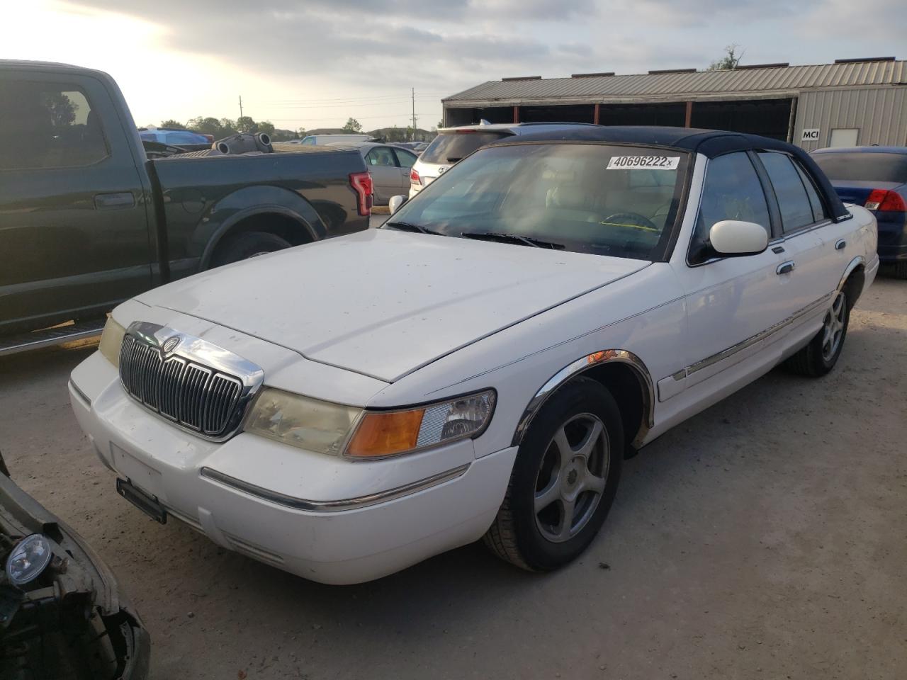 Photo 2 from auction – 2002 MERCURY GRAND MARQ with VIN 2MEFM74WX2X652228