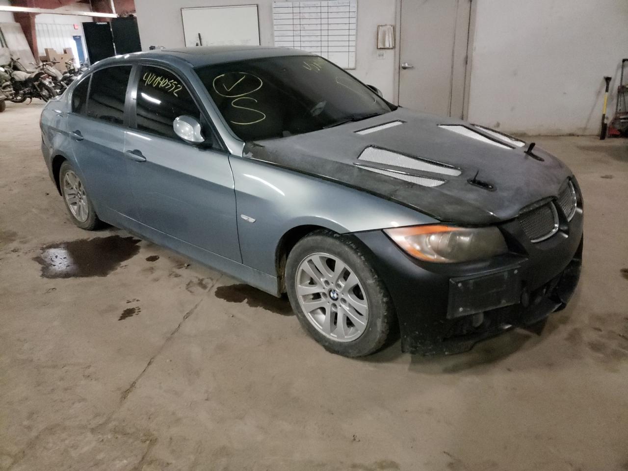 BMW 325 XI 2006 with VIN WBAVD13526KV01344 - Photo from auction