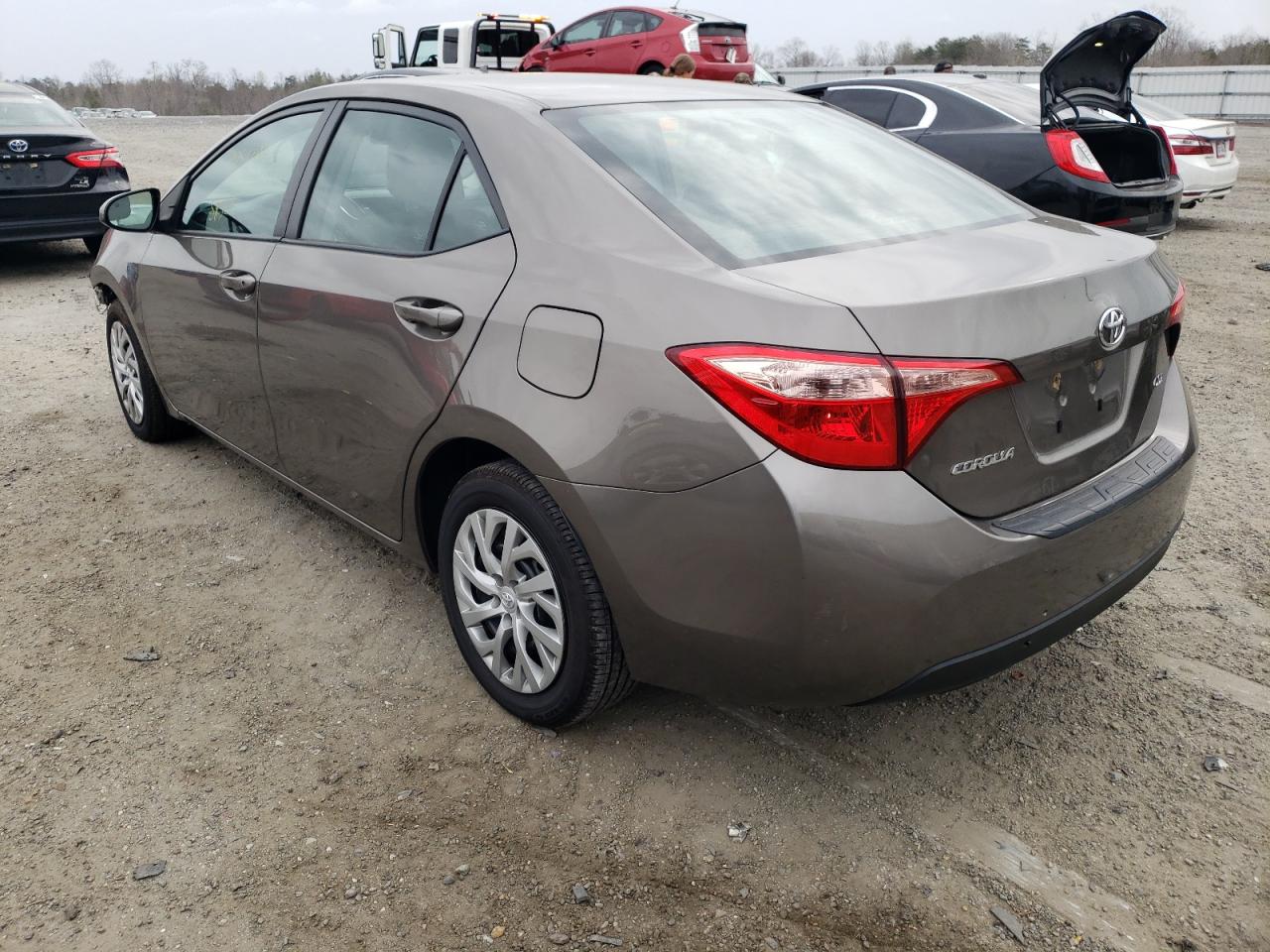 Photo 3 from auction – 2018 TOYOTA COROLLA L with VIN 2T1BURHE8JC062142