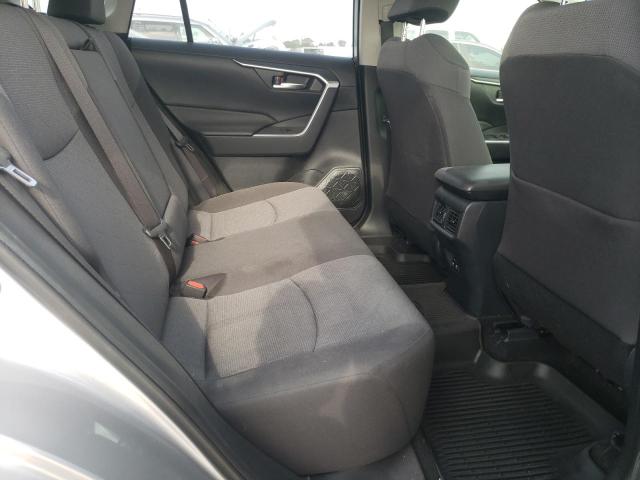 Photo 6 from auction – 2019 TOYOTA RAV4 XLE with VIN JTMP1RFV3KD504928