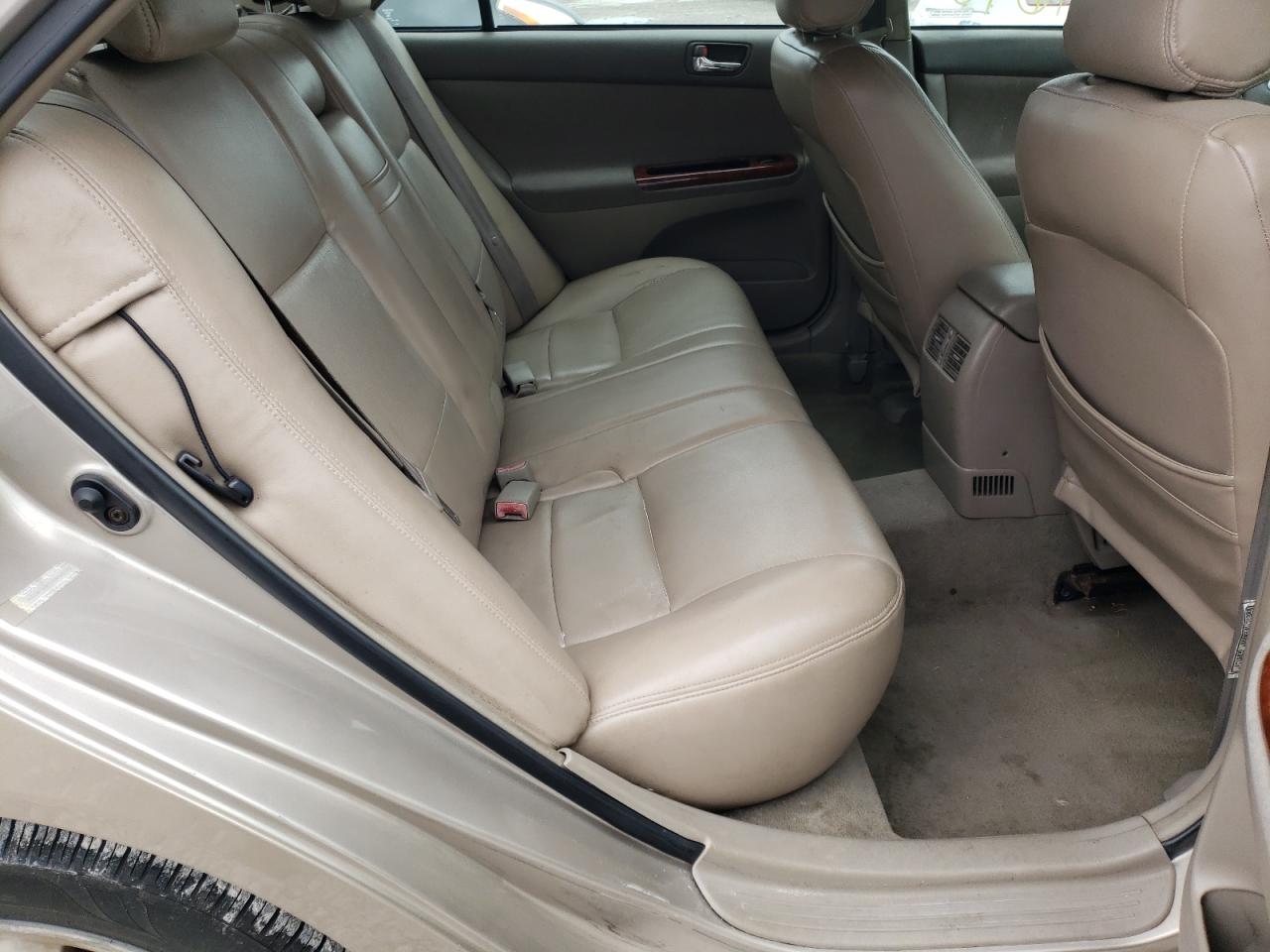 Photo 6 from auction – 2003 TOYOTA CAMRY LE with VIN 4T1BF32K53U042275