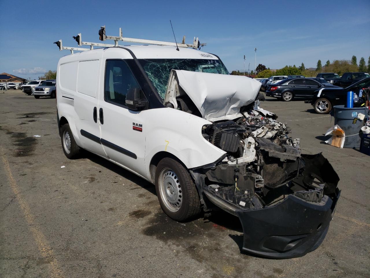 RAM PROMASTER 2016 with VIN ZFBERFAT2G6B32956 - Photo from auction